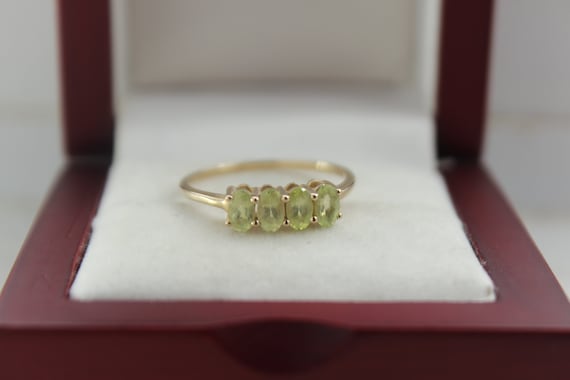 10k Gold And Peridot Ring, Size 9 | 10ct Yellow Go