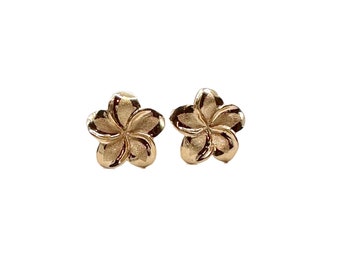 14K Gold Estate Flower Plumeria Stud Earrings