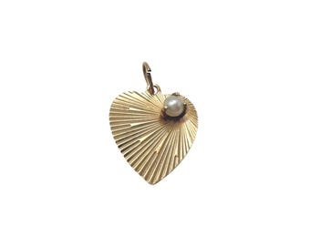 14K Gold Vintage Heart Engine Turned Pendant with Pearl