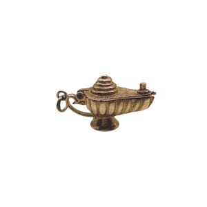 9K 9CT Gold Vintage 3D Genie in Lamp Opening Charm Pendant