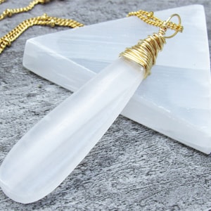 Selenite Pendant Necklace, Healing Selenite Crystal, Raw Selenite, Teardrop, Angel Communication, Gold Wire Wrapped, Protection Stone, Gift
