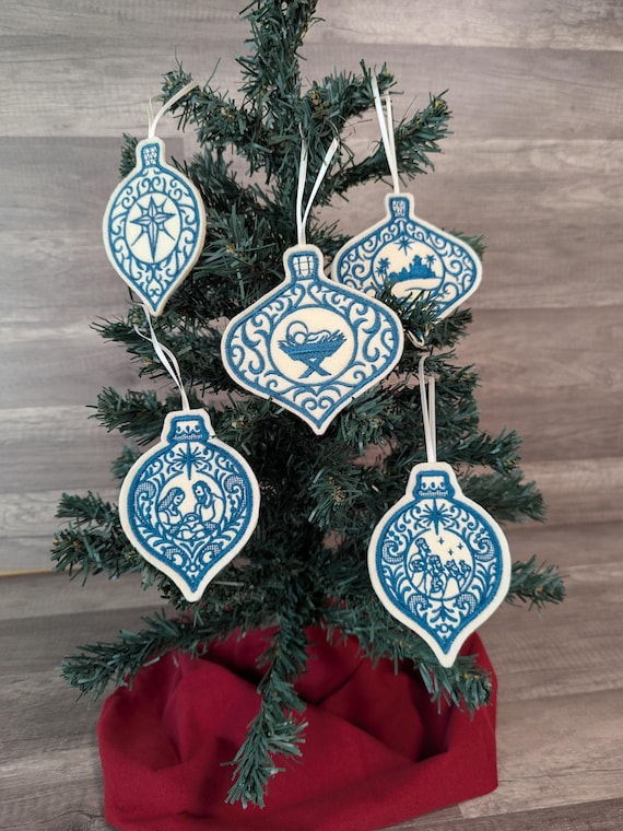 Embroidered Nativity Ornament: Felt Christmas Star, Holy Family, Bethlehem scene, Wise Men, Christmas Ornament, Family friendly ornaments