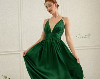 Emerald green 100% pure silk dress/  Long silk slip/ backless slip dress/Deep V neck dress/bridesmaid dress/party dress