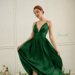 Emerald green 100% pure silk dress/  Long silk slip/ backless slip dress/Deep V neck dress/bridesmaid dress/party dress