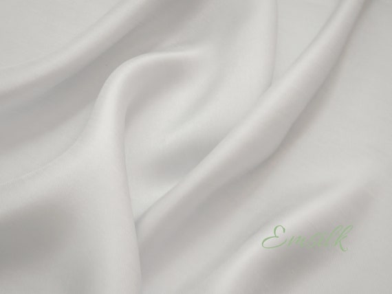 Mulberry Silk Fabric 100% Natural Silk Satin 19mm Silk Charmeuse