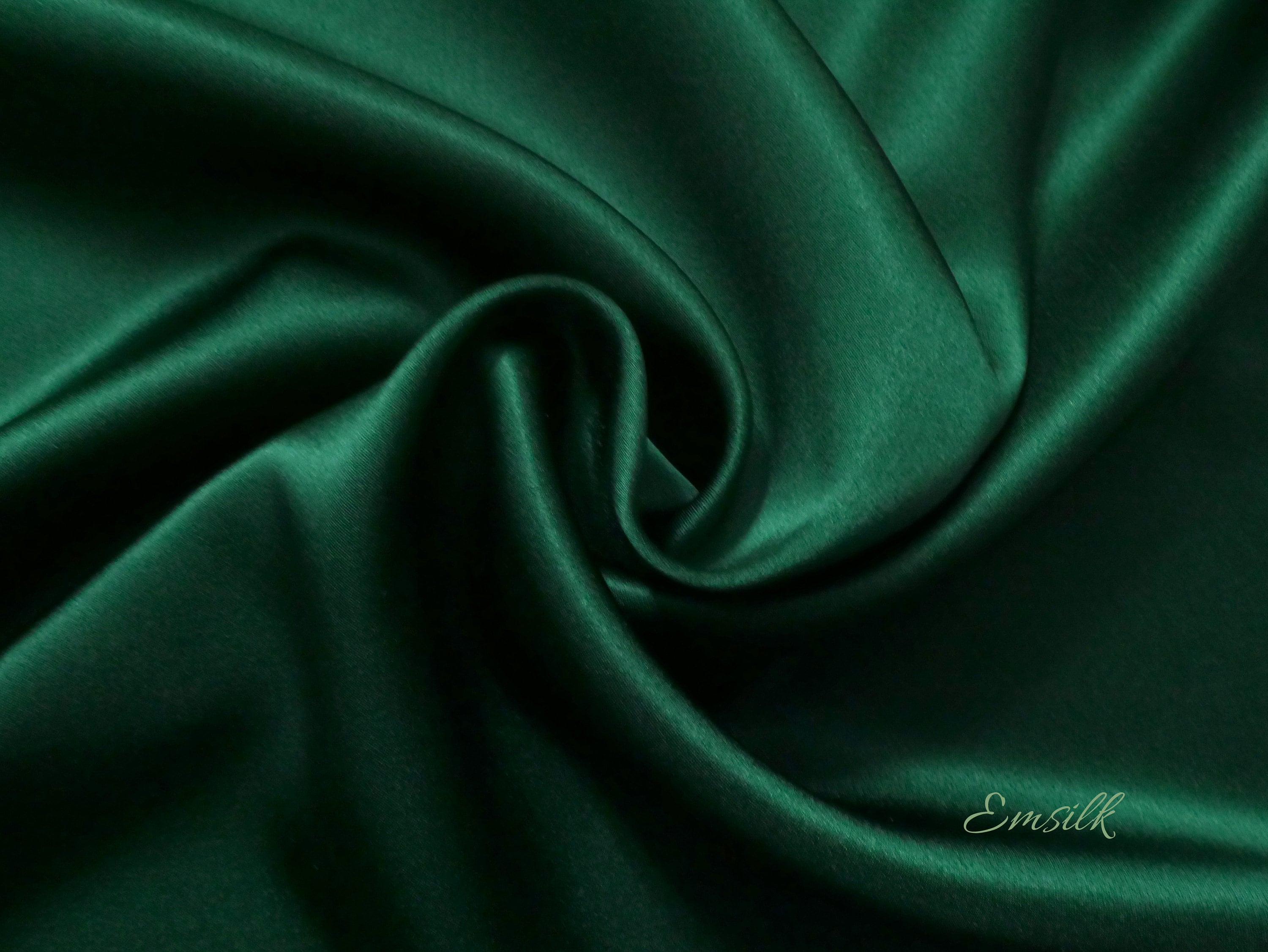 Emerald Green 100 % Pure Charmeuse Silk/ Pure Mulberry Silk Fabric