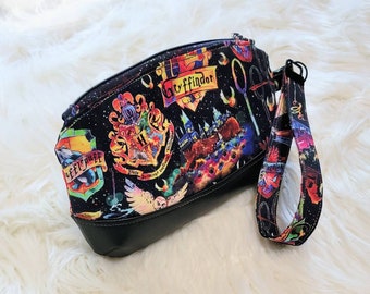 Made to order handmade clutch / wristlet with custom fabric of your choice.