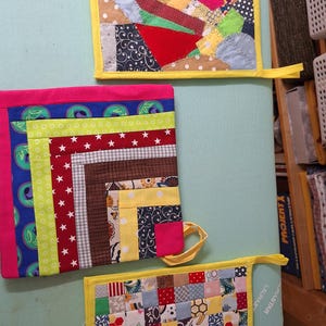 Topflappen in Patchworktechnik handgefertigt, Größe 24 x 24 cm