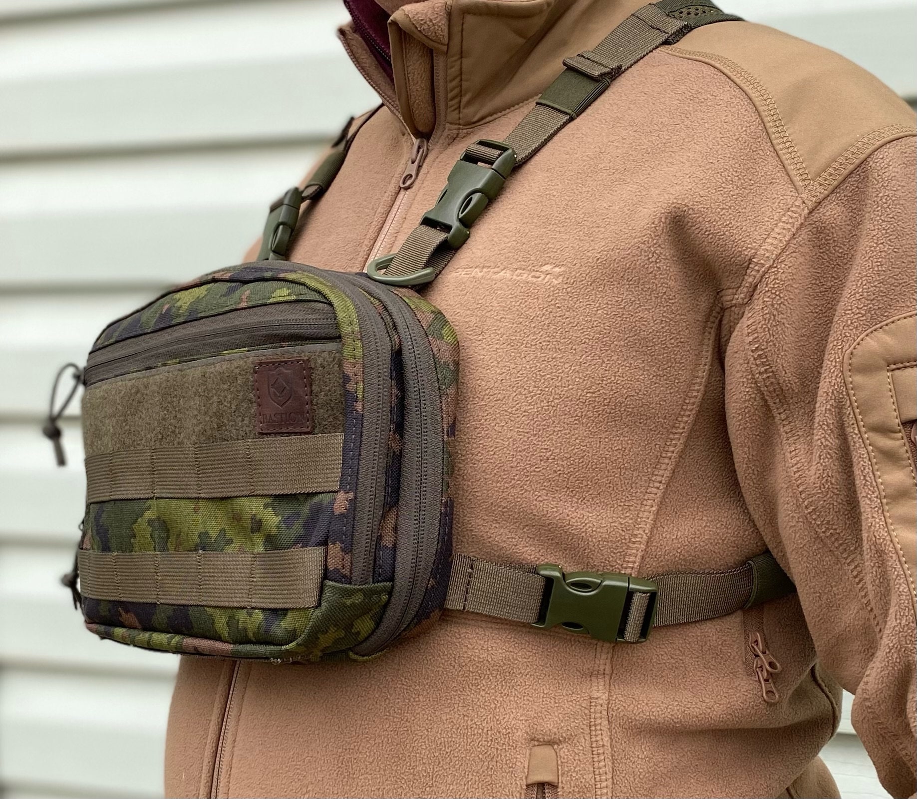hood モリハルナ　belt bag mini Handmade Men's Zipper Chest Bag Military Hiking Pack Small