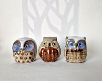 Trio of Emson Collectable Owls, Glazed Ceramic Miniatures, Midcentury Studio Pottery. 1970s, Taiwan