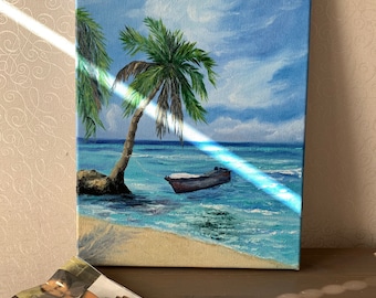 以下が含まれることがあります： 青い空と青い海、そしてヤシの木が描かれた絵画。小さなボートが海に浮かんでいます。