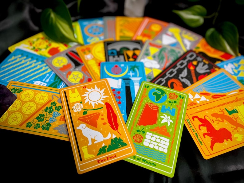 Artistic Tarot Deck — Perfect Gift
