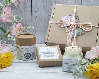 Mother's Day Sustainable Floral Gift Box | Soy Wax Candle | Palm Oil Free Soap | Wild Flower Seed Balls | Eco-friendly | Handmade