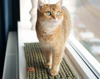Tapis de chat fait à la main / lit de chat grossièrement crocheté - tapis de rebord de fenêtre anti-dérapant / lit de rebord de fenêtre / coton recyclé / panier de chat fait à la main