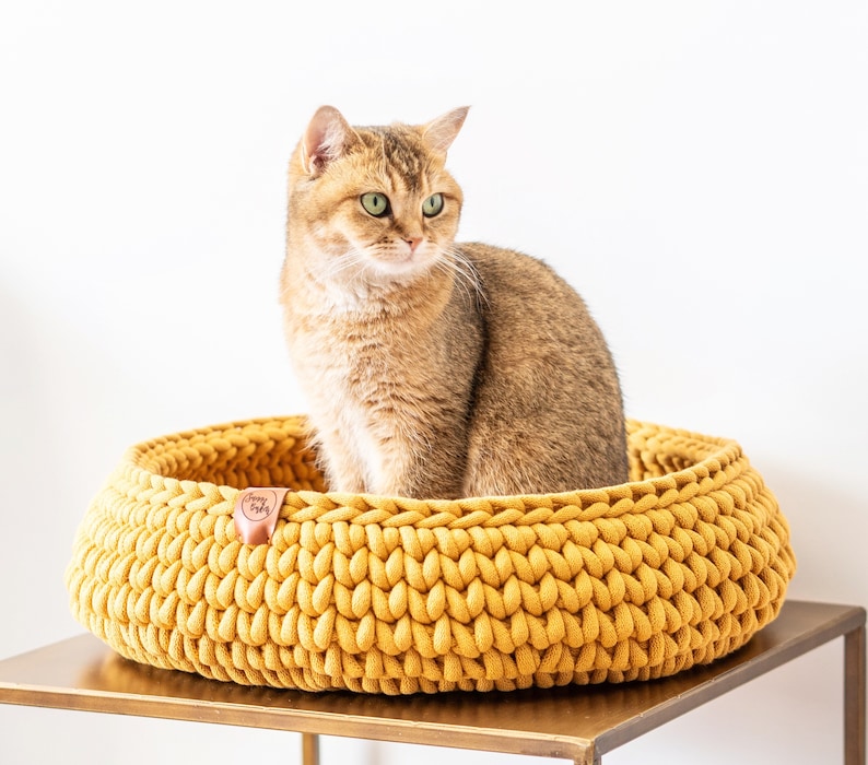 Paniers pour chats faits à la main en coton recyclé grossièrement crocheté plusieurs couleurs Jaune