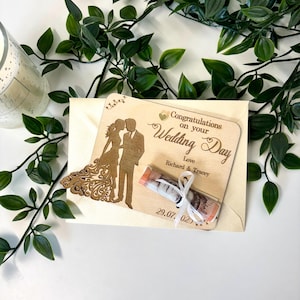 Handgefertigte personalisierte Geld Brieftasche Geschenkkarte, Hochzeit Verlobung, Geburtstagsgeschenk, Geldhalter, hölzernes Braut- und Bräutigamgeschenk