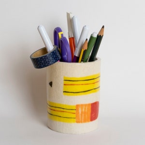 Pencil cup, handmade ceramic pencil holder, pencil Desk cup, ceramic pen holder, office desk decor, illustrated desk mug, handmade pottery