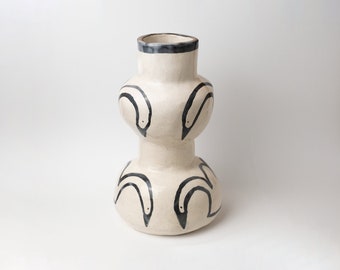 Swan Vase, illustrated Ceramic Piece, dry flowers vase, decorative vase for home, ceramic vase for decoration, illustrated animal ceramics