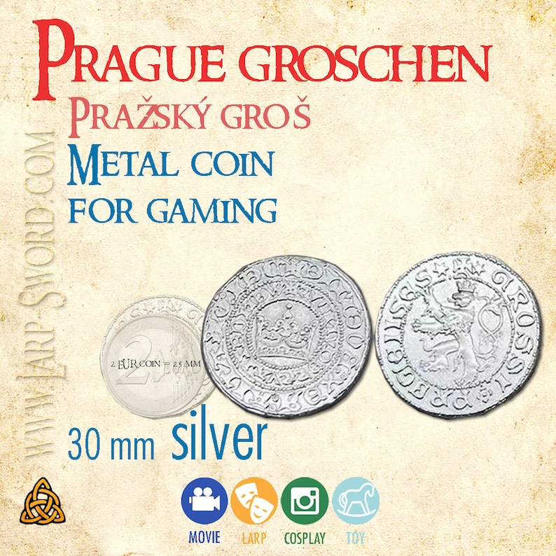 K&ouml;nnte beinhalten: Silberne Metallm&uuml;nze f&uuml;r Spiele, mit der Aufschrift "Prague Groschen" und "Pražsk&yacute; Gro&scaron;". Die M&uuml;nze hat einen Durchmesser von 30 mm. Das Bild enth&auml;lt auch eine 2-EUR-M&uuml;nze und Symbole f&uuml;r Film, LARP, Cosplay und Spielzeug.