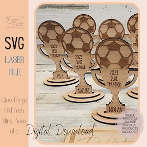 Trofeo de fútbol Descarga digital SVG / Archivo cortado con láser / Fútbol Fútbol personalizado con el nombre del equipo y el nombre del niño / Trofeo para deporte de equipo