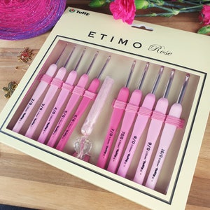 Tulip Etimo Rose Crochet Hooks Set in Case with scissors and yarn needles, Perfect Gift  for Crocheters, 2.00mm – 6.00mm, 2/0 – 10/0