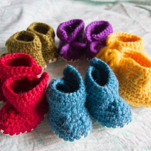 Crocheted Sheepskin slippers, newborn baby slippers, wool slippers, padraig slippers, Baby slippers, baby shower gift, made to order, custom