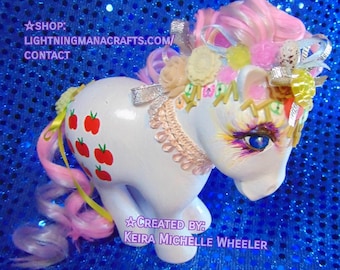 SKULLPANDA × My Little Pony – Applejack Plush Pendant (authentic