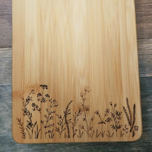 Wildflower bamboo cutting board