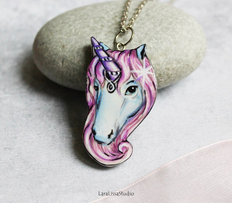 Magical unicorn necklace Outlet