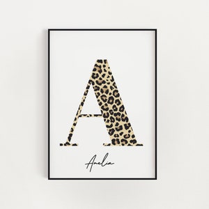 Impressão inicial de leopardo, pôster inicial, arte de parede de animal leopardo, ideia de presente de aniversário, quarto infantil de menina leopardo, presente para meninas, pôster com nome
