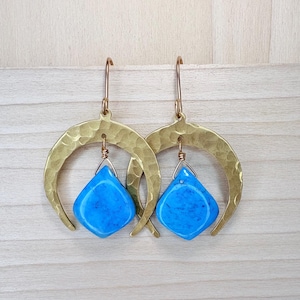 Chine’s turquoise large Taurus earrings