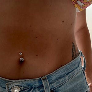 Crystal Navel Ring: 14G Silver Classy Belly Button Piercing