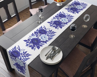 Navy Floral Tischläufer: Baumwoll- oder Polyestermischung, Esszimmerdekor