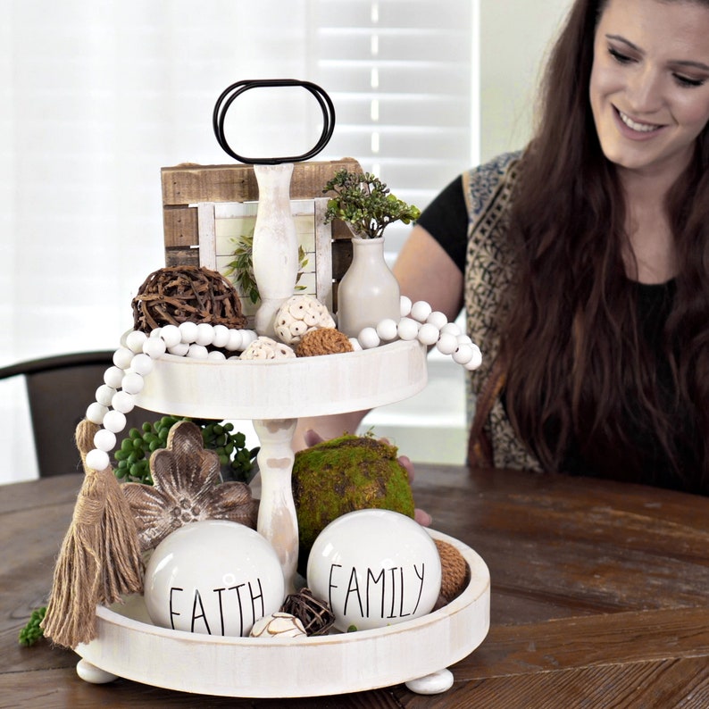 Farmhouse Tiered Tray with Bead Garland Home Decor, Round 2 Tier Tray Cupcake Server, Two Tiered Tray with Beads for The Coffee Table 