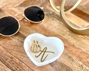 Custom mini ring dish with first name initial,  personalized gift, Wedding gift, bridesmaid gift, jewelry dish, engagement ring dish