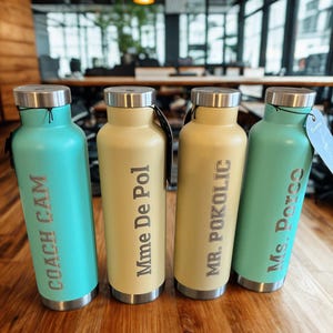 Botella de viaje de acero inoxidable grabada personalizada: termo para camping