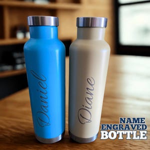 Botella de viaje de acero inoxidable grabada personalizada: Vaso térmico aislado de 27 oz