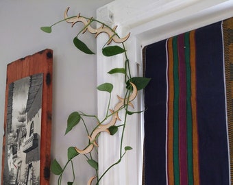 Half Moon Hanging Wall Plant Trellis
