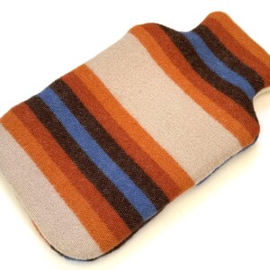 NZ Wool Hot Water Bottle Cover 2Qt 2L, Geometric Heating Pad Alternative, Period Cramp Relief Cozy Insulating Sleeve | Wärmflasche image 12