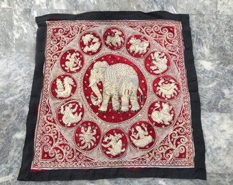 インド刺繍 3x3、象のデザイン、精巧なニードルポイント、ビーズ細工