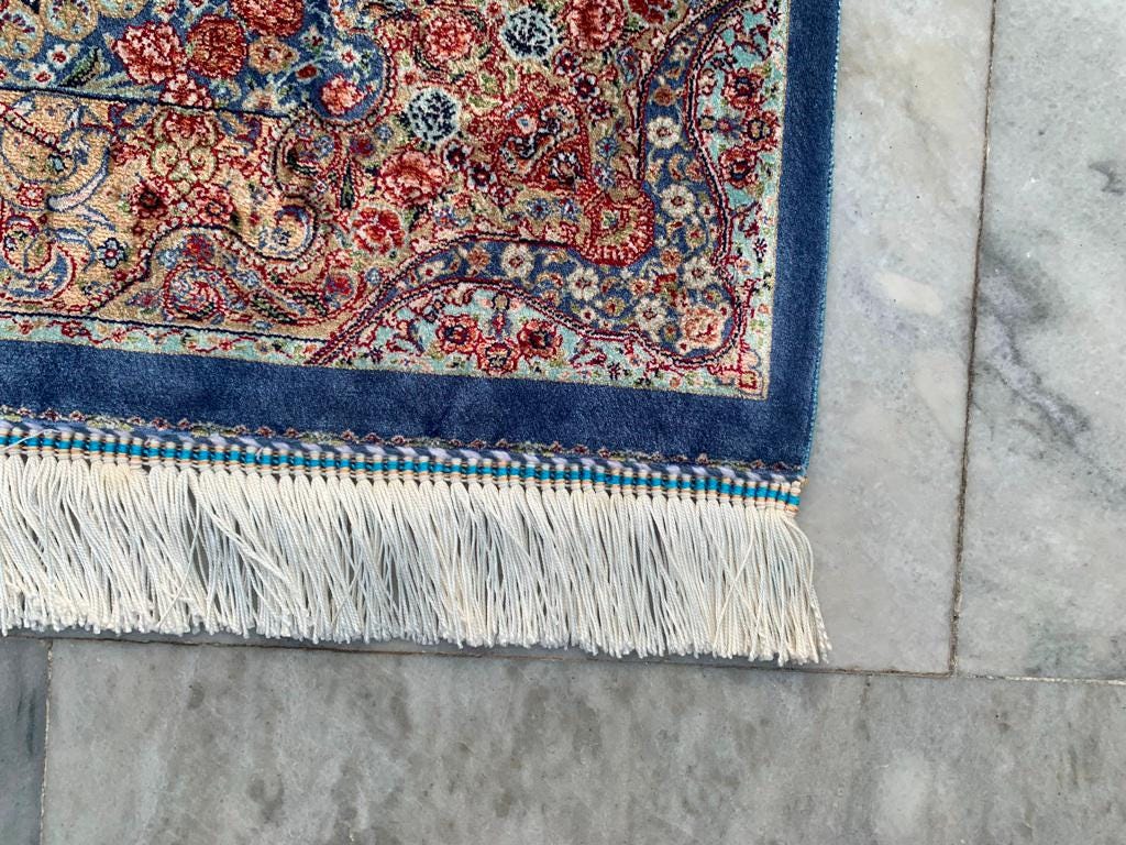 Vasa Parrot Rug Luxury Silk Persian Style Rug: Parrot Tapestry Wall Hanging (2x3 Ft) - Etsy