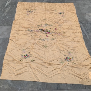 Vintage Chinese Tablecloth Silk Kitchen Dinning Table Cover Hand Embroidered Floral Tablecloth Qing Dynasty Wall Hanging 180x136 cm