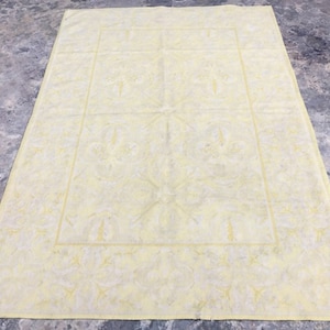 Handmade Rug French Aubusson Rug Vintage Rug Bedroom Rug Needlepoint Rug Wool Kilim Rug Floral Design Rug Oriental Rug, 190 x 124 cm