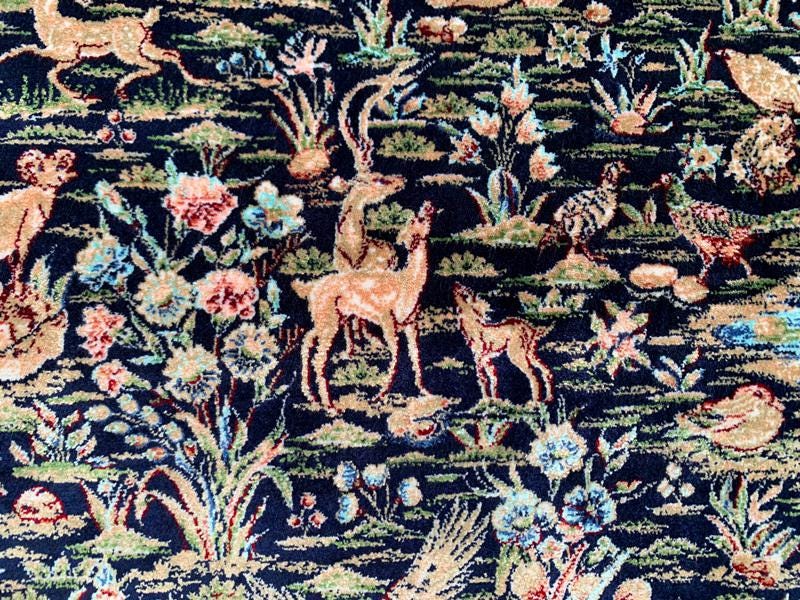 シルクラグ 花柄 ペルシャ絨毯 約70×55cm 花柄シルクペルシャ絨毯：伝統的な絵画模様の絨毯（90 x 58 cm
