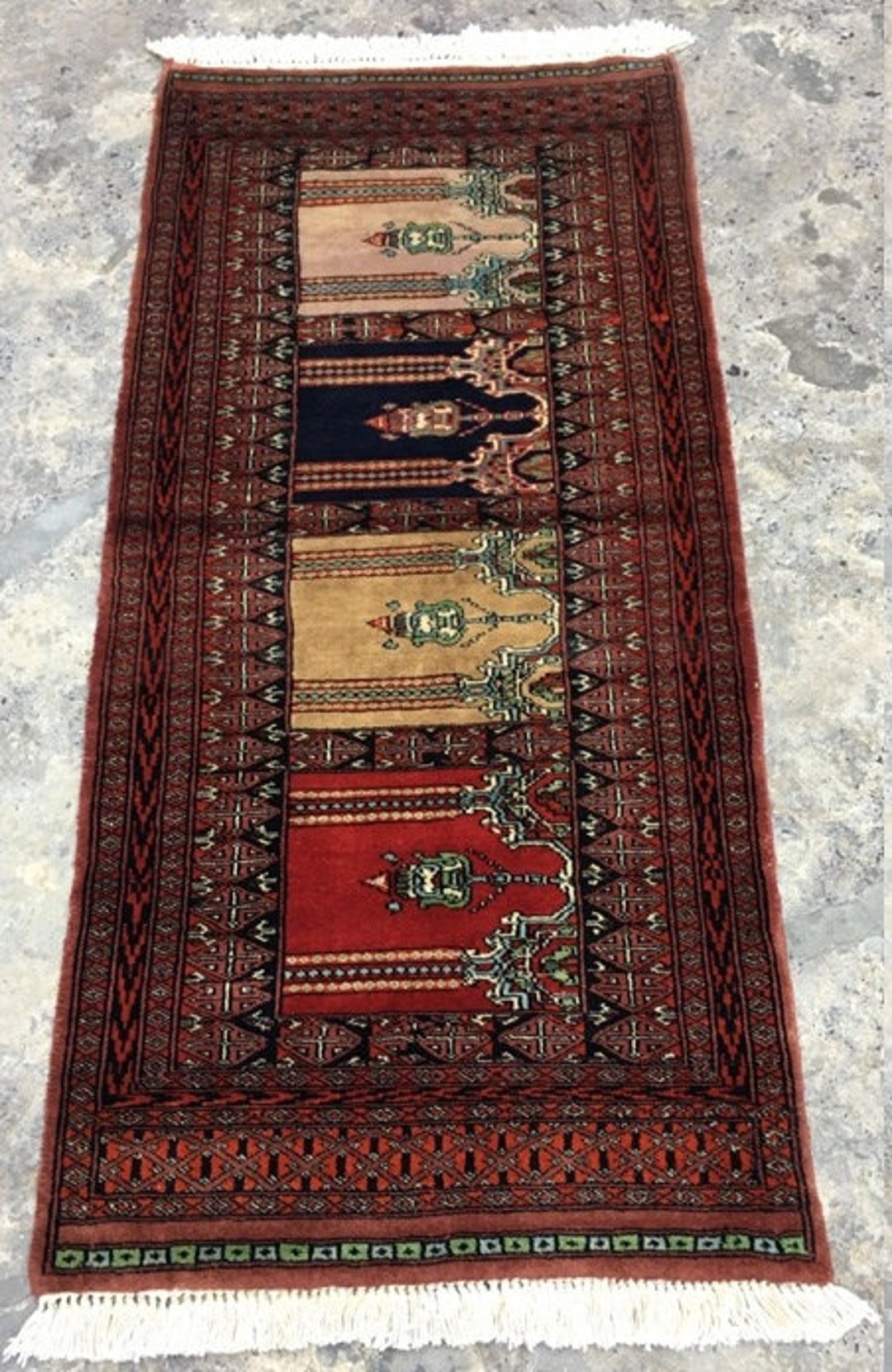 【新品未使用】絨毯　パキスタン産　パキスタン絨毯　シルク　ウール　グラデーション JA9391 パキスタン絨毯シルクタッチ レッド 206×246 | じゅうたん売場