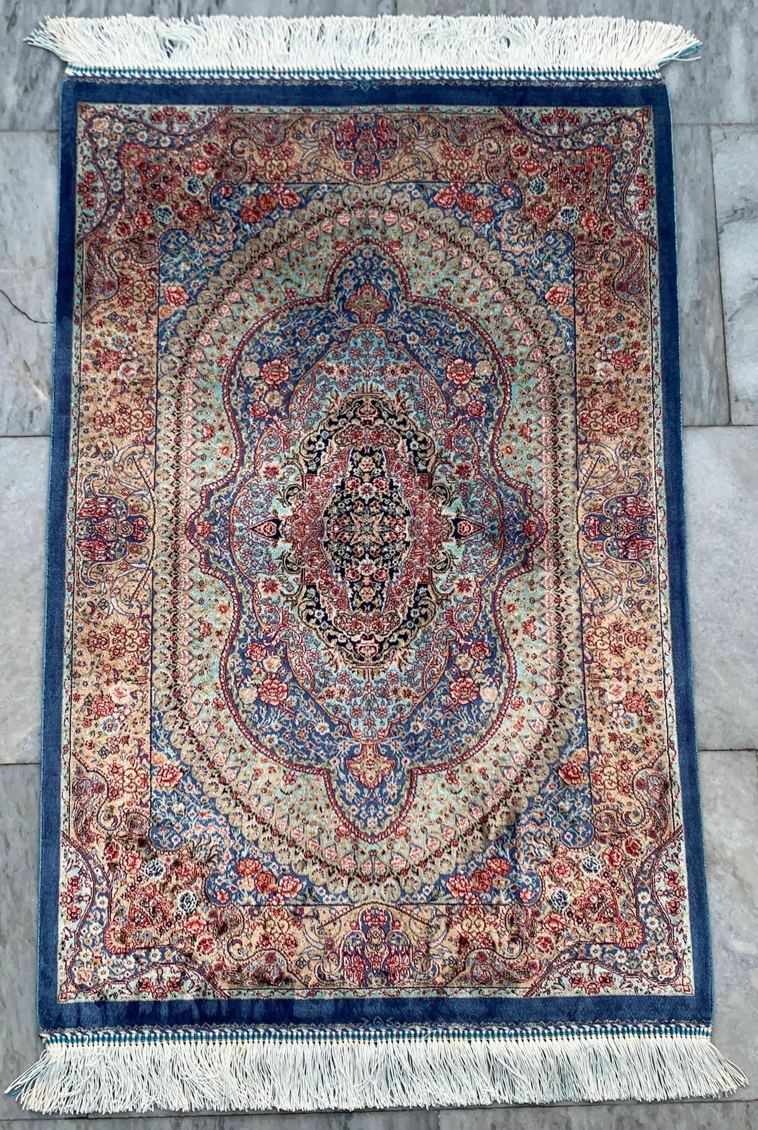 Vasa Parrot Rug Luxury Silk Persian Style Rug: Parrot Tapestry Wall Hanging (2x3 Ft) - Etsy