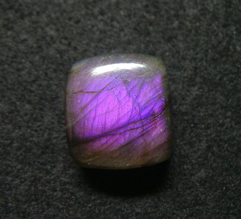Purple Labradorite CabochonNatural Purple Labradorite Smooth Rectangle CabochonLabradorite CabochonPurple Flashy21.5x20x9 MMSC-287