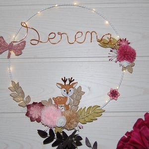 Décoration murale chambre bébé personnalisée couronne fleurs prénom cadeau naissance fait-main fille garçon enfant maman baby shower