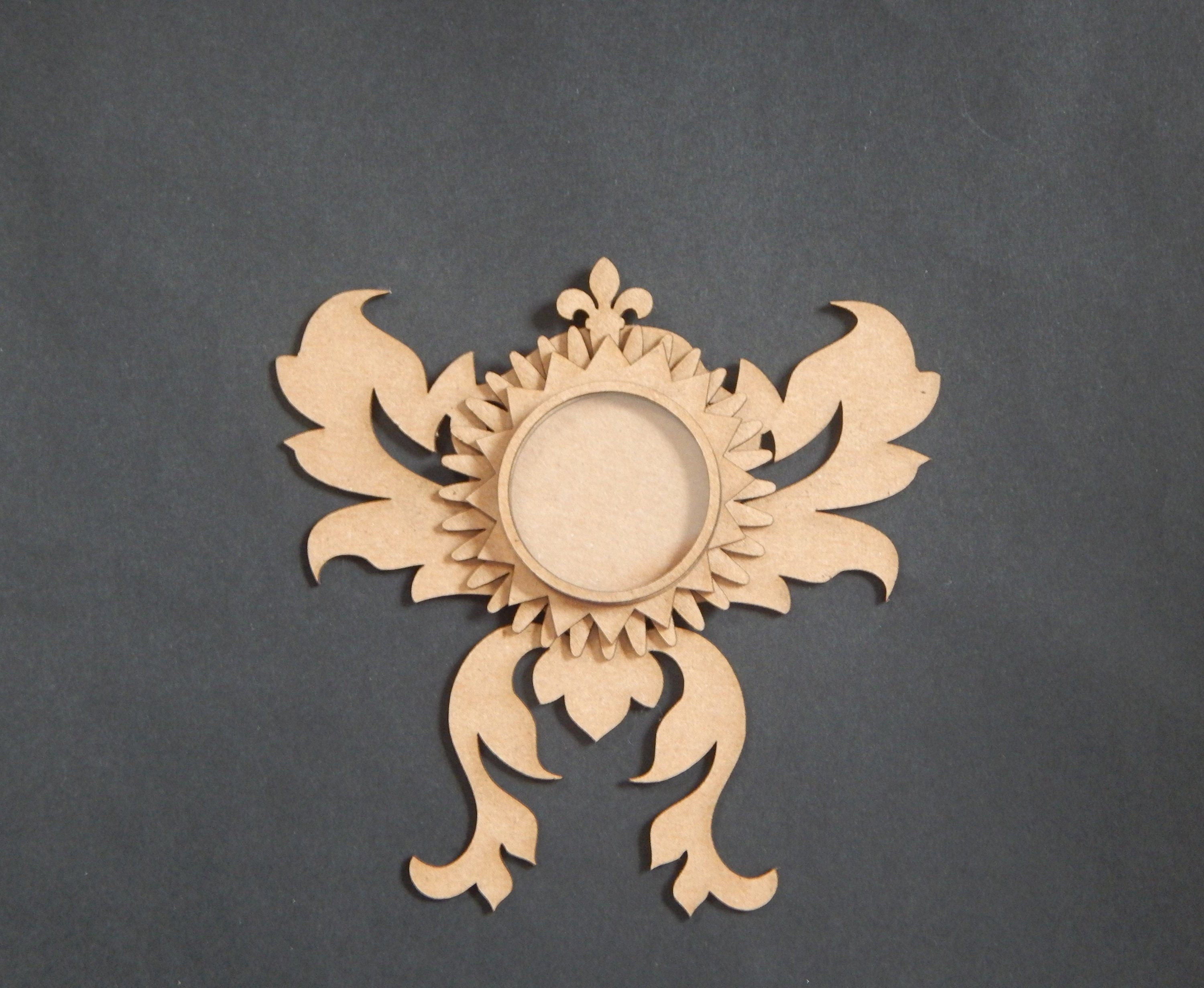 Crown Medallion Chipboard Shaker Box Frame Kit Embellishment DIY Card making Scrapbooking Mixed Media Steampunk