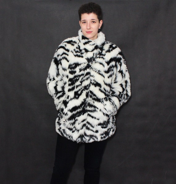 Vintage 80s Faux Fur Coat / White & Black Striped